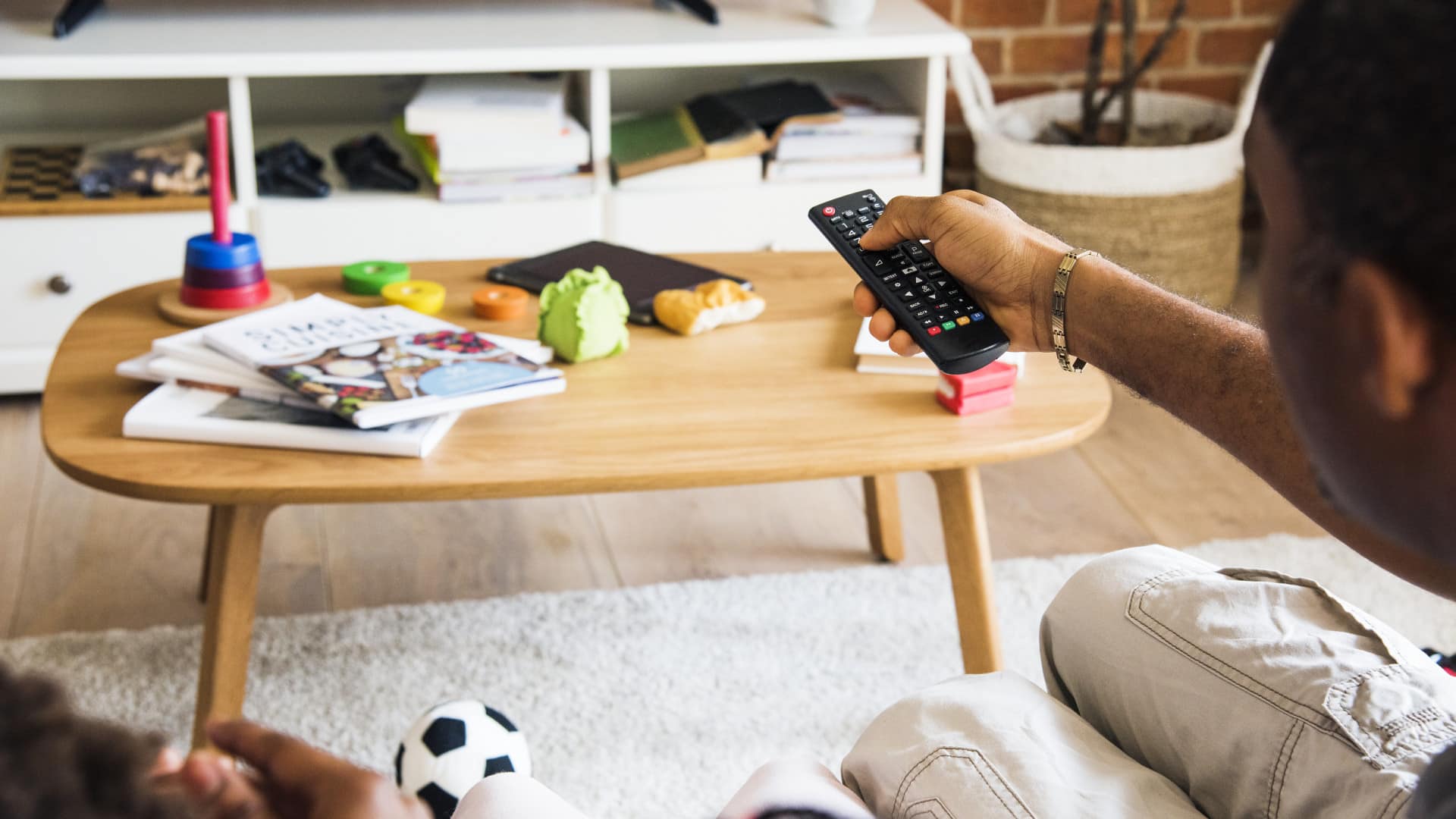 Comment capter la TNT en HD ou UHD 4K avec un décodeur satellite ?